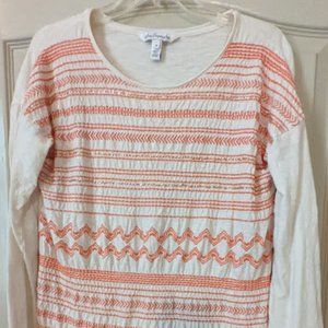 Tunic top with gold threading detailLon